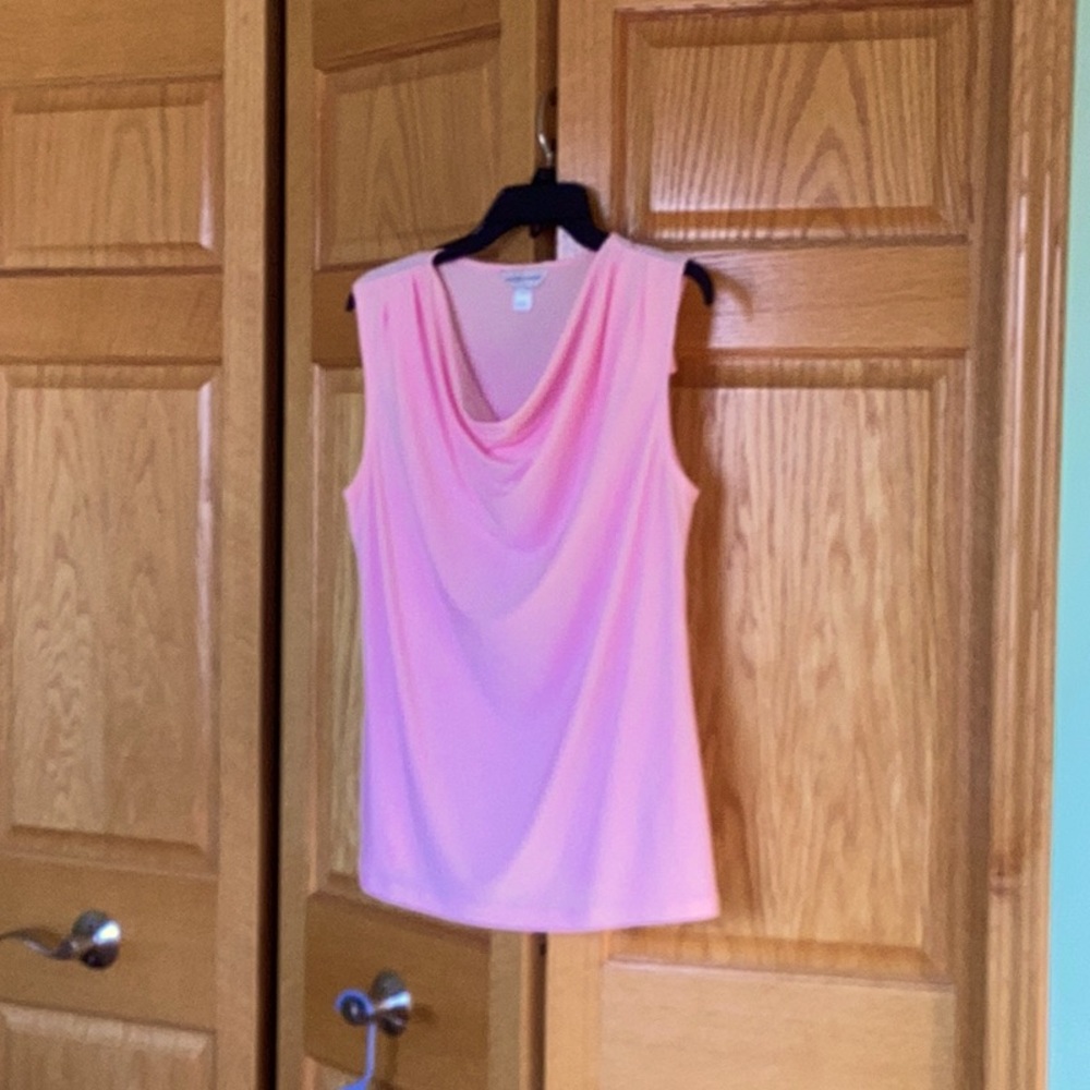 Women’s med Christopher&Banks tank/shell top